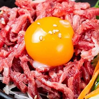 和牛ユッケ
